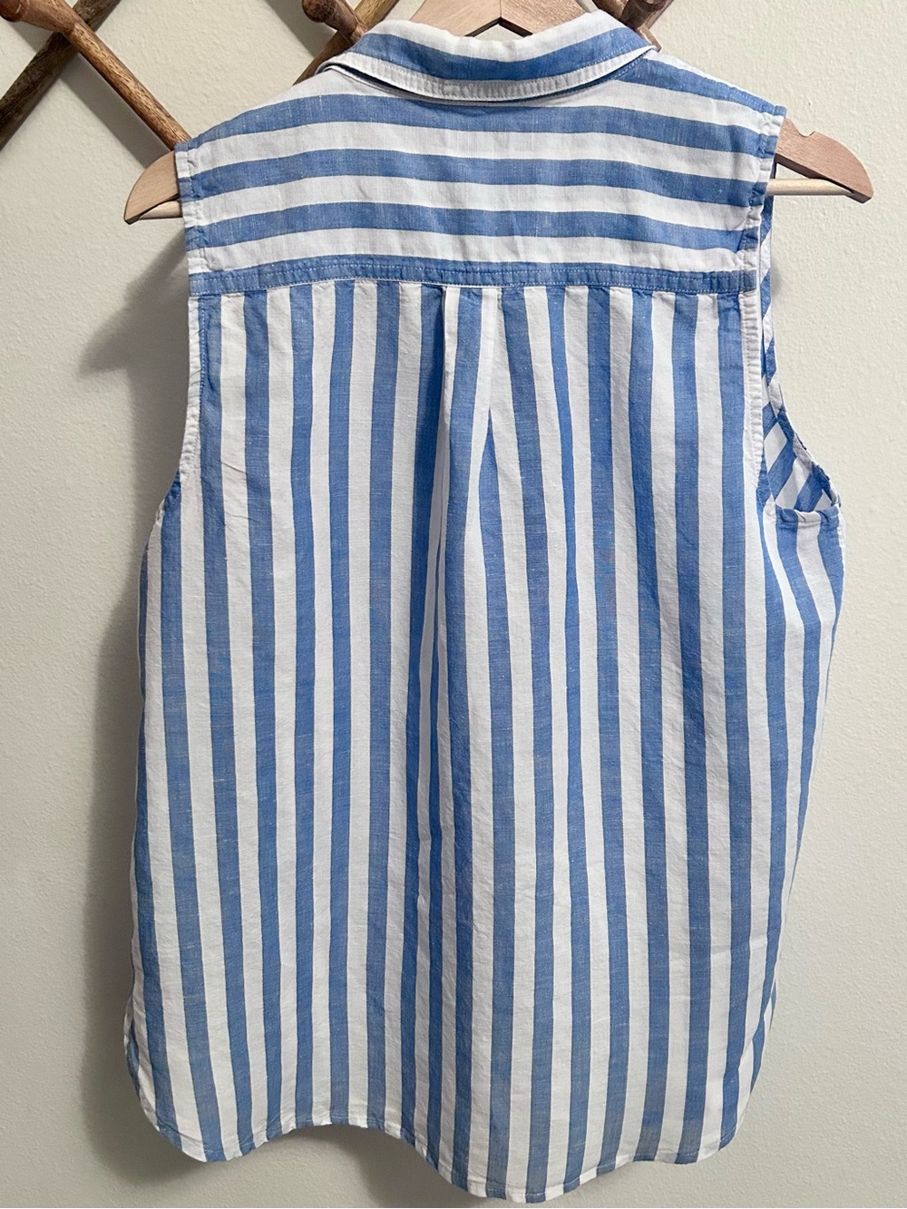 J.Crew Linen Cotton Sleeveless Popover Shirt in light blue stripe size L - Picture 3 of 5